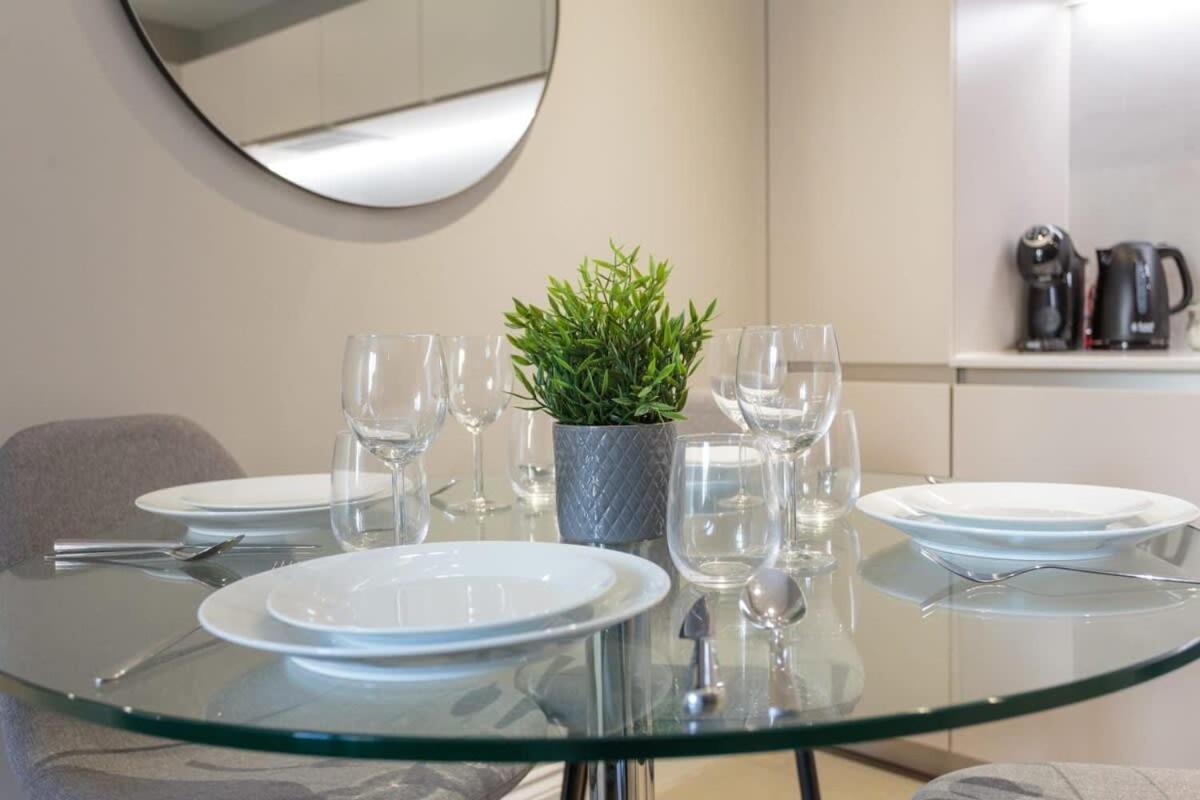 Dragon Suites - Edinburgh City Centre 2 Bed Apartment 외부 사진
